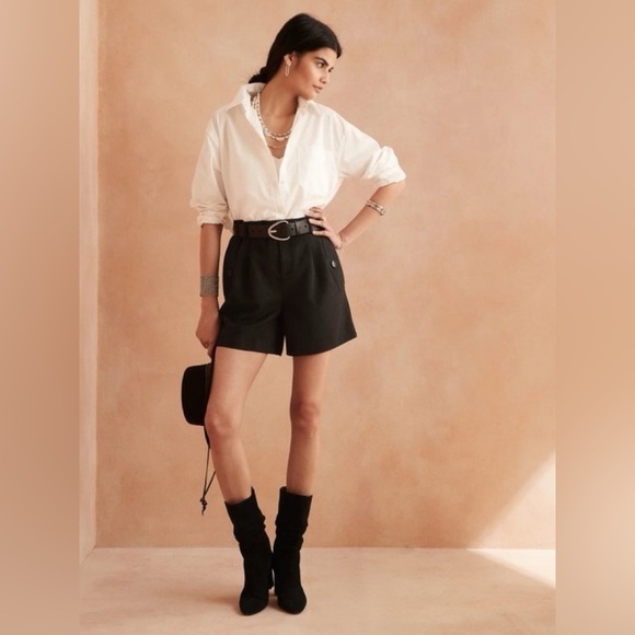 NWT! Banana Republic Black Vegan Faux Suede Shorts - Size 10
